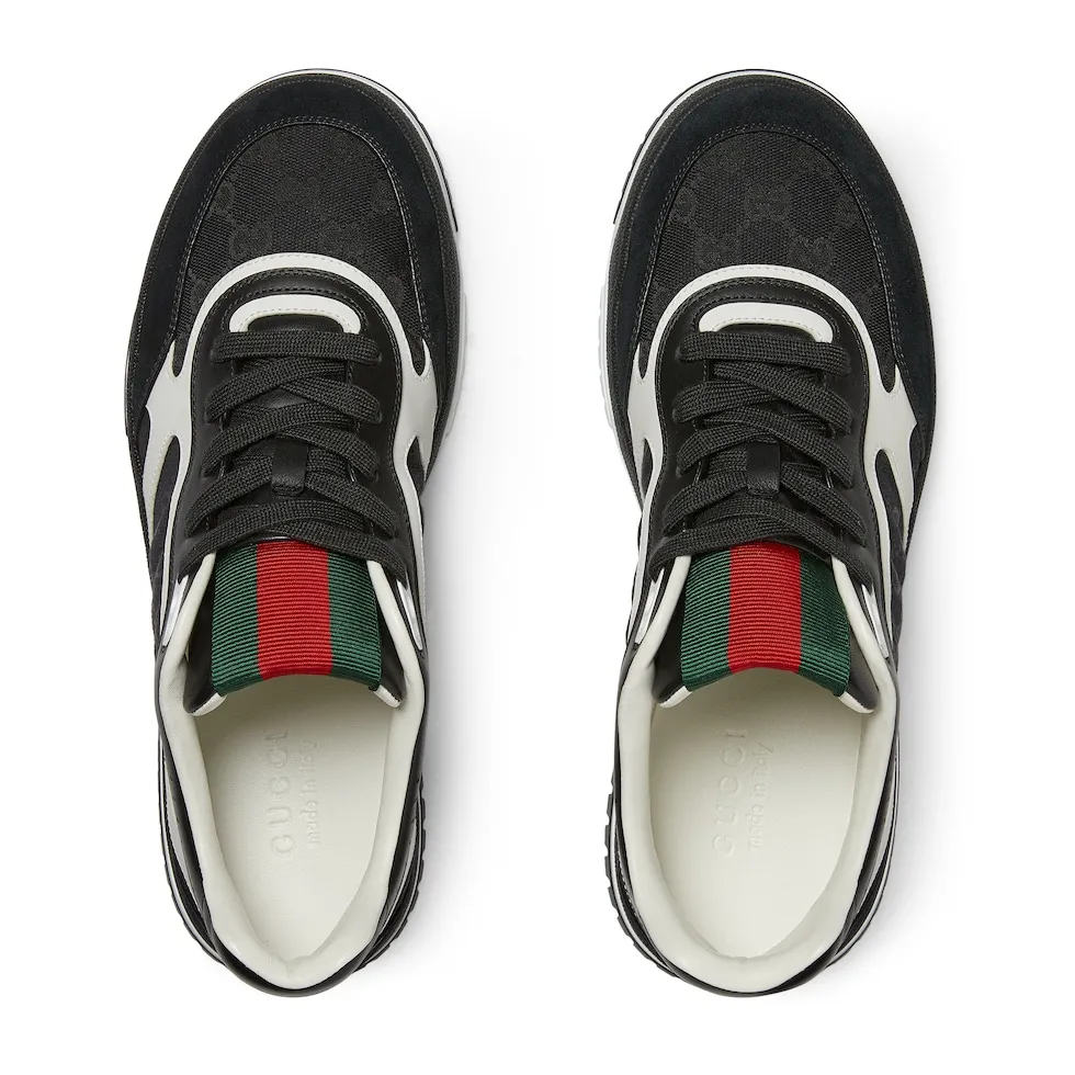 p480 Men's Men's Shoes Gucc*Gucci Re-Web series👫Couple's webbed leather sneakers, as the first sneakers created by Sabato De Sarno for Gucci, the Re-Web series reinterprets the brand's classic stripes, and sets off the modern silhouette design with bold and unique details. This shoe is crafted from iconic classic GG canvas and white leather. This new sneaker is ingeniously decorated with many of the brand's classic details, and is equipped with a bright red and green webbing tongue, which will make people fall in love at first sight. Yuan Size: Female 35-40 Male 39-44 (can be customized to 45, 46